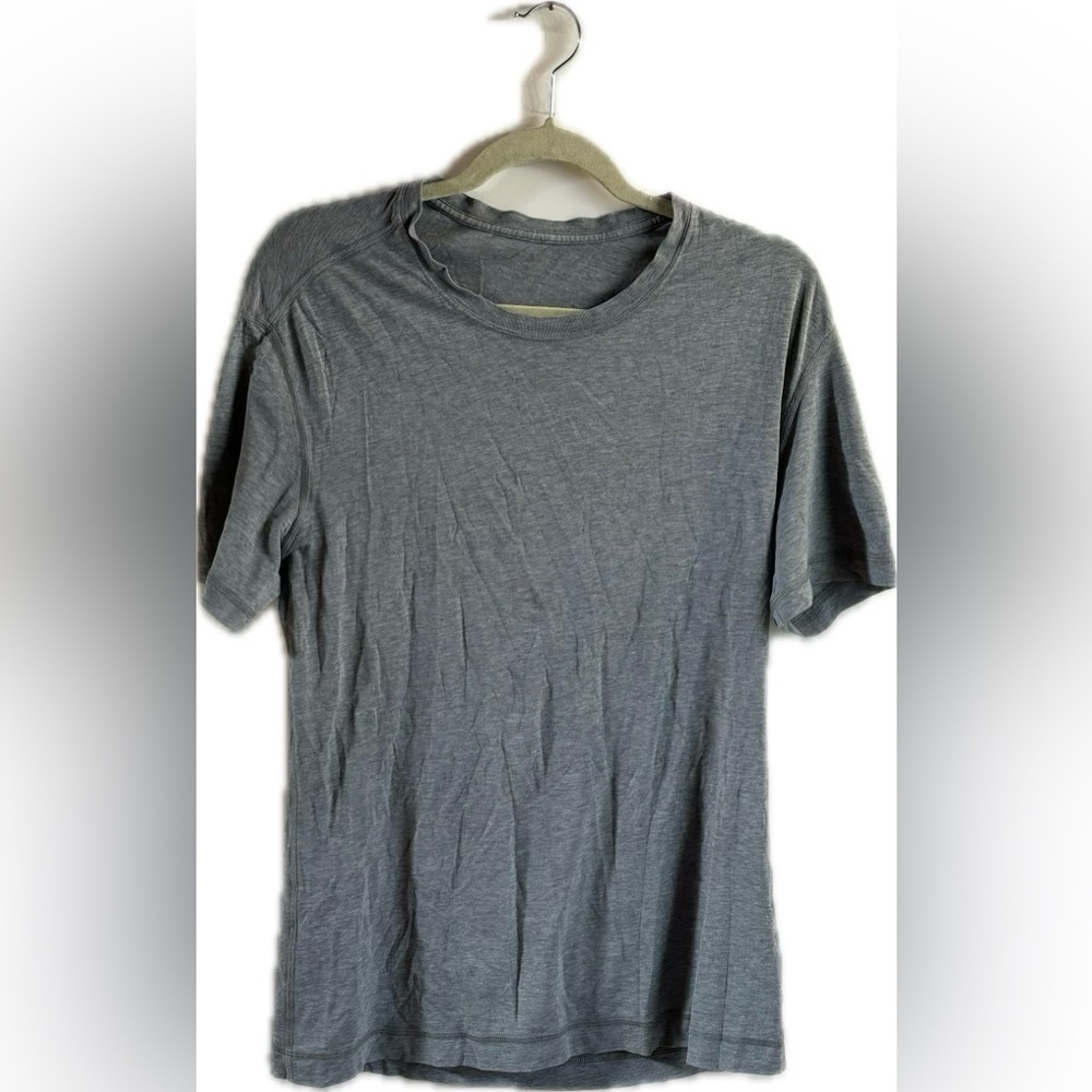Mens Lululemon cotton blend t-shirt